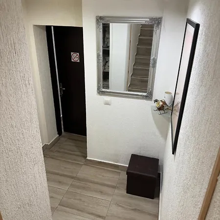 Zdravets 2, In The Heart Of The Old Apartamento Veliko Tŭrnovo